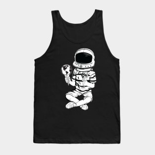 Astronaut With Two Ice Creams Tank Top